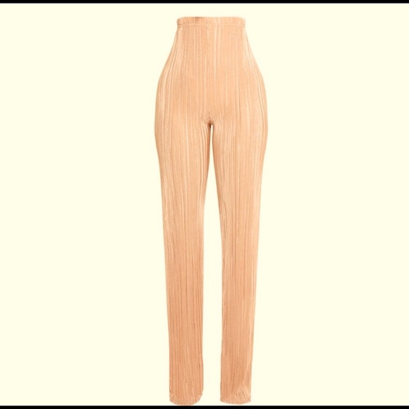 🥂 New with Tags Prettylittlething Gold Pleated Wide Leg Trouser Pants🥂Size 10 - Picture 4 of 9